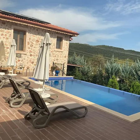Ξενοδοχείο με διαμερίσματα Melihaus *